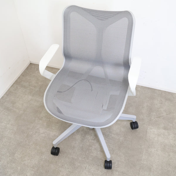 Herman Miller（ハーマンミラー）高機能ワークチェア「Cosm Chair コズムチェア」