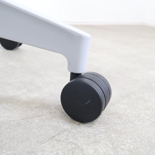 Herman Miller（ハーマンミラー）高機能ワークチェア「Cosm Chair コズムチェア」