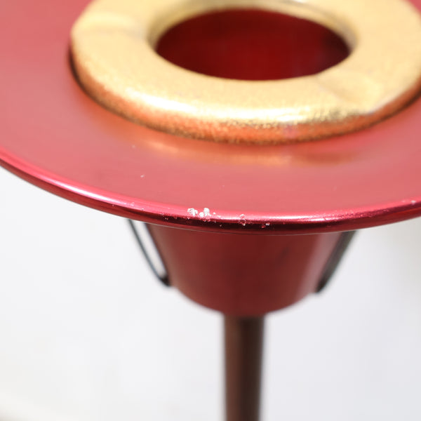 赤いスリムなスモークスタンド・灰皿