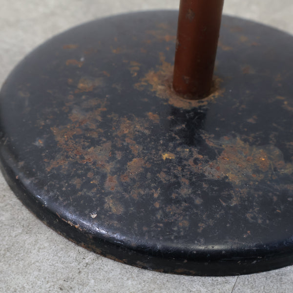 赤いスリムなスモークスタンド・灰皿