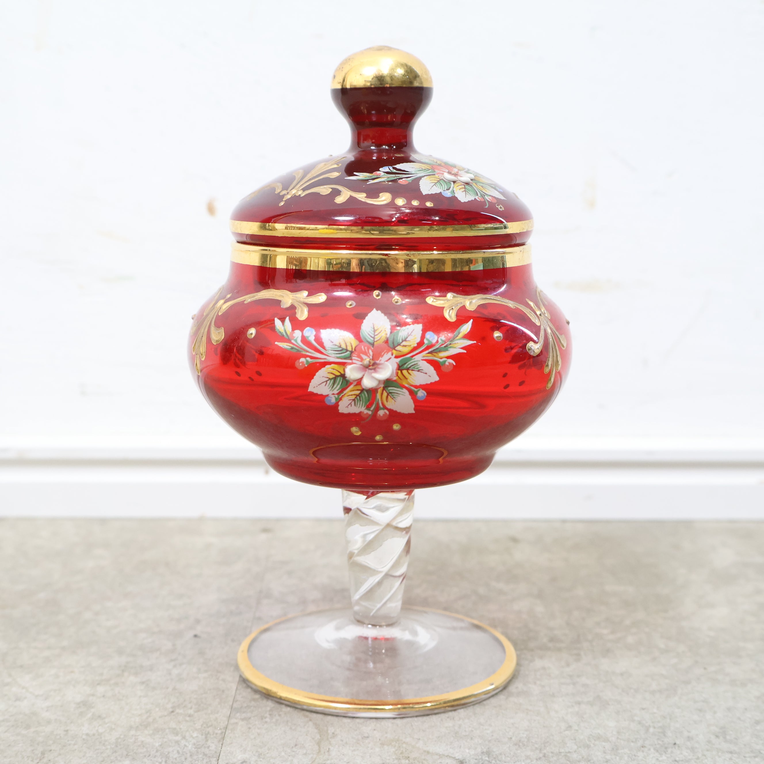 ベネチアングラス コンポート アンティーク ベネチアングラスの豪華な蓋付きシュガーポット・コンポート – バナル