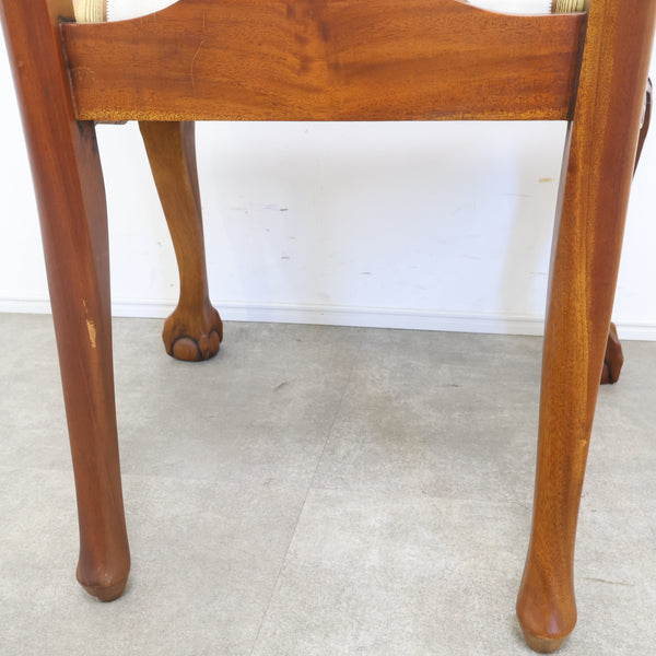 チッペンデール様式のアームチェア