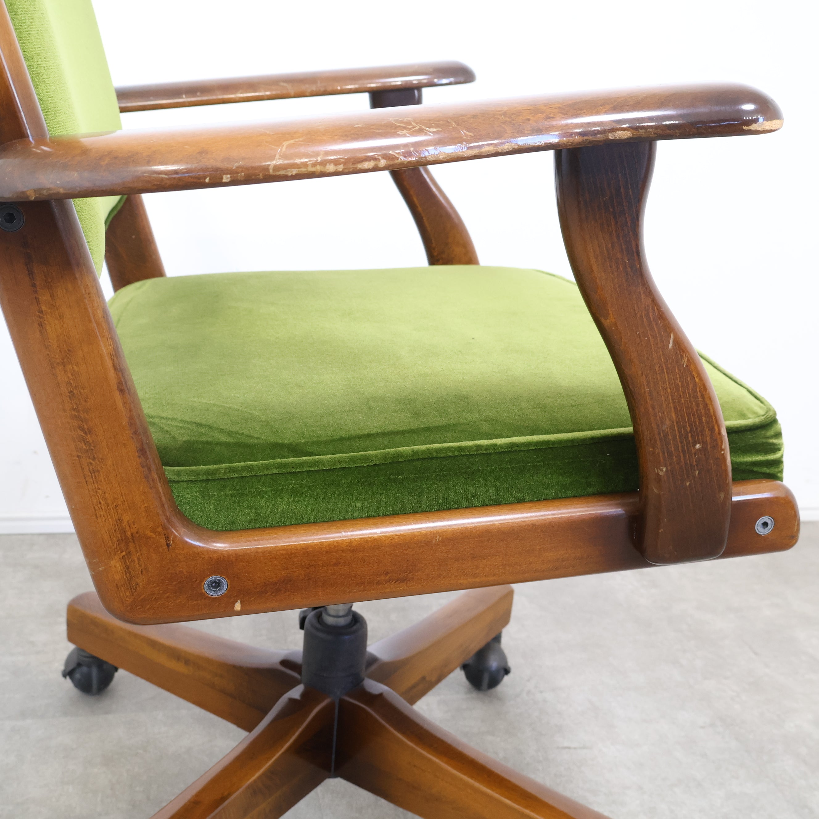 昭和レトロ カリモク ベントウッド デスクチェア アームチェア 古家具ビンテージ オールドカリモクのデスクアームチェア – バナルオンラインショップ