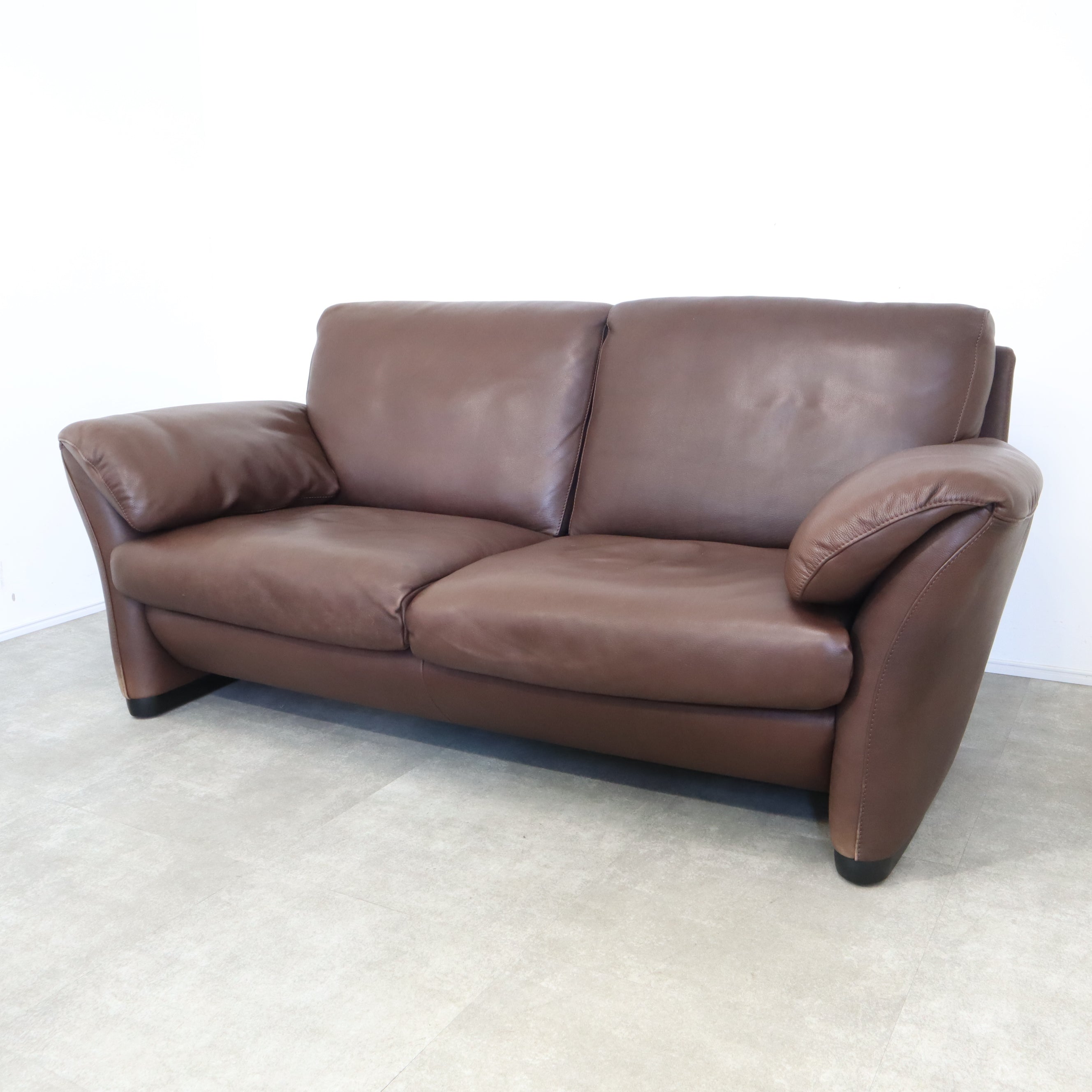 カリモク domani エクセルライフ 本革ソファ（ZSA67） – バナル