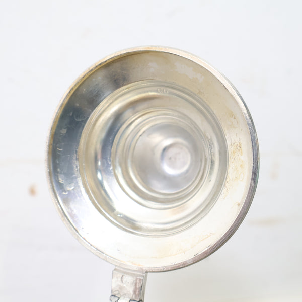 ドイツの陶器製ビアジョッキ