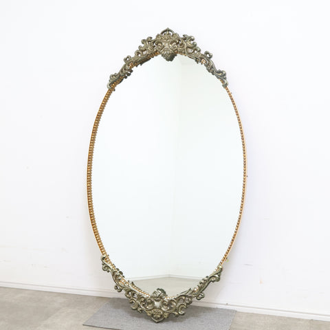 アイアンフレームのウォールミラー