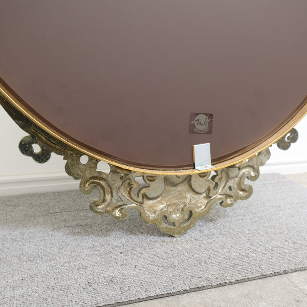 アイアンフレームのウォールミラー