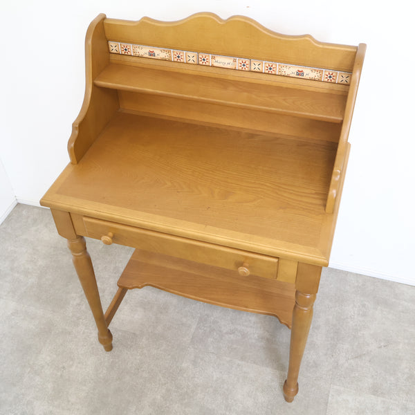カリモク家具 カントリー調のコンソールデスク
