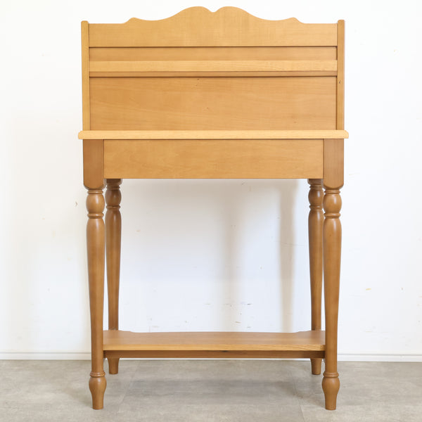 カリモク家具 カントリー調のコンソールデスク