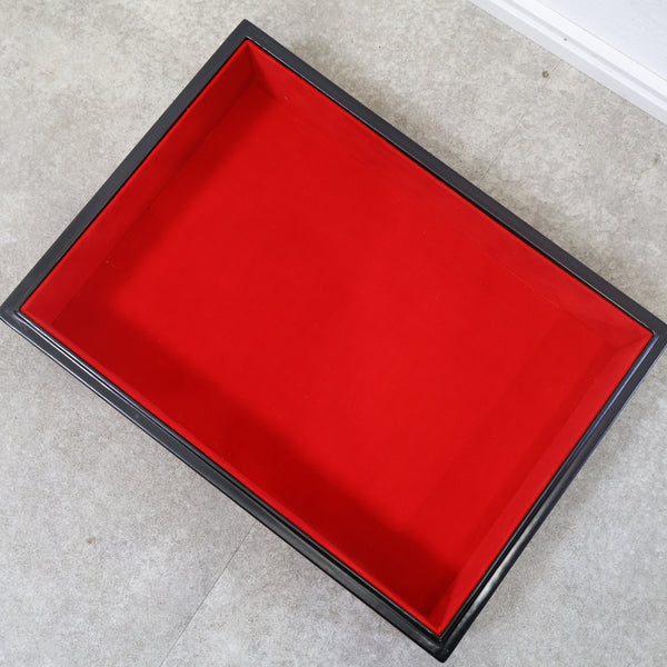 和柄模様の木製道具箱