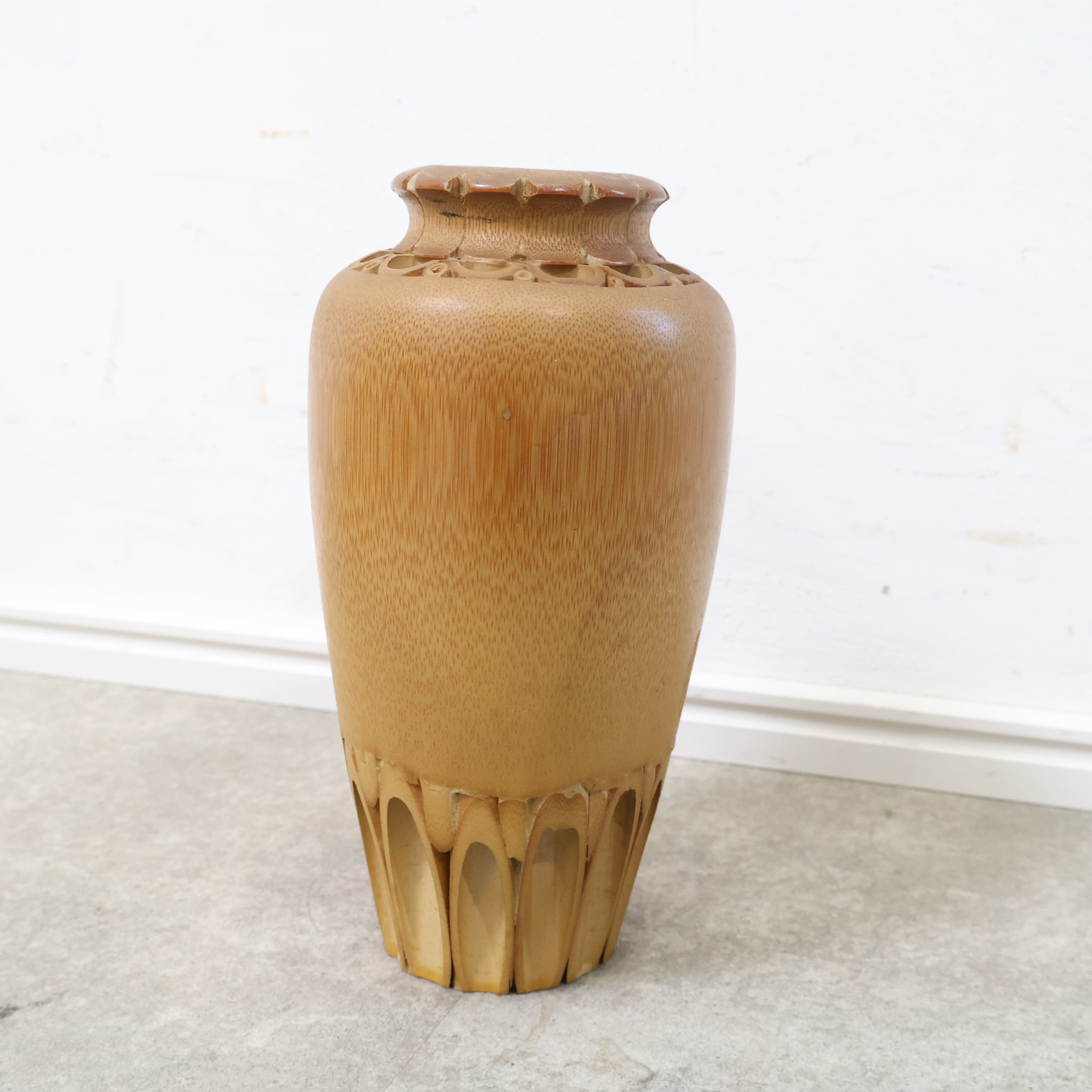 竹細工の花瓶・花器