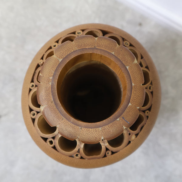 竹細工の花瓶・花器