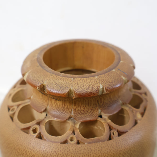 竹細工の花瓶・花器