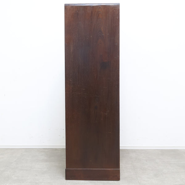 古い茶箪笥・飾り棚