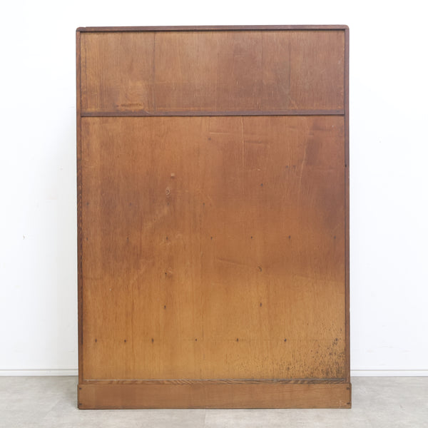 古い茶箪笥・飾り棚