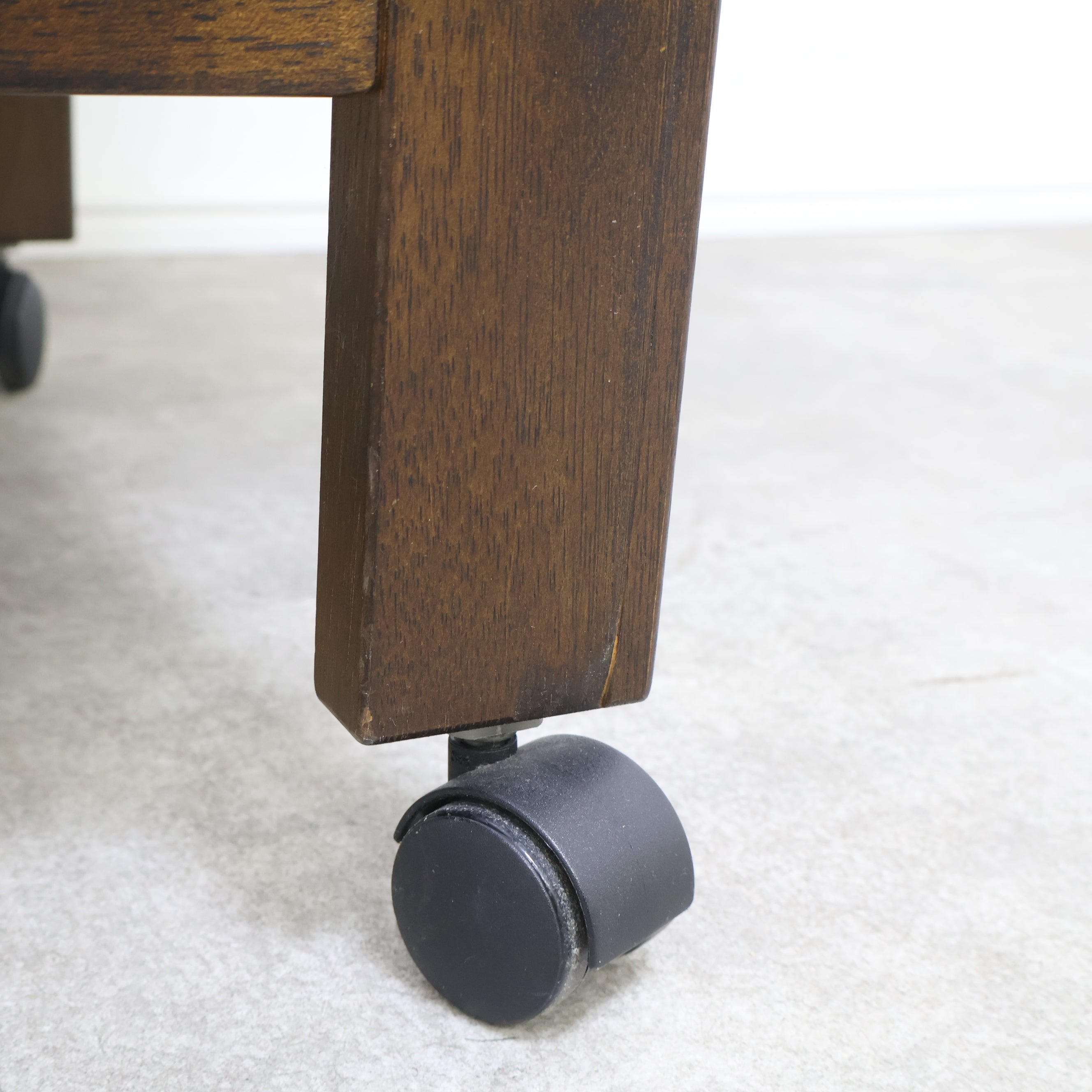 カリモク家具のキッチンワゴン・サイドテーブル – バナルオンライン