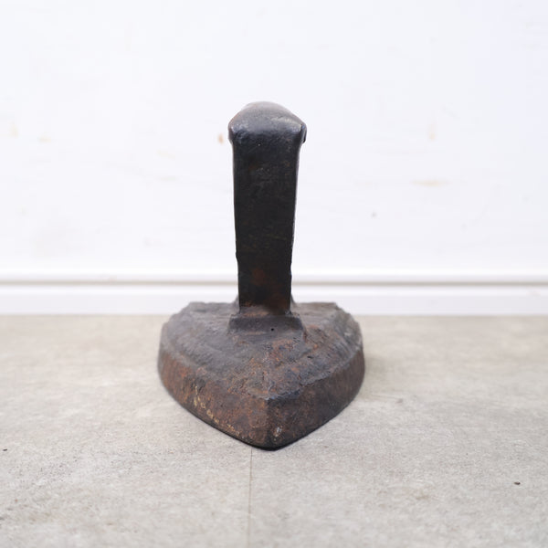 アンティークの鋳鉄製アイロン