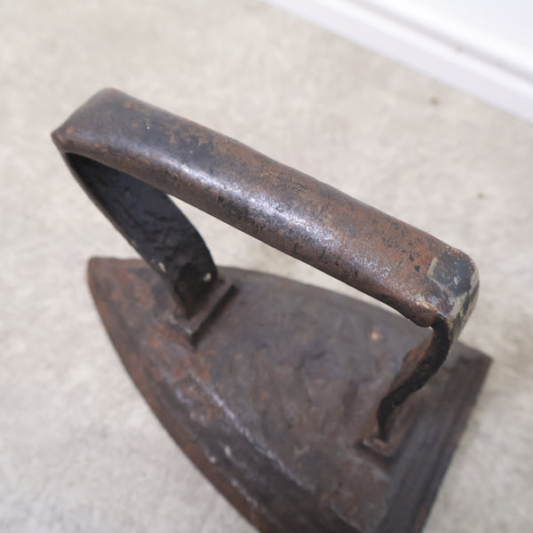 アンティークの鋳鉄製アイロン