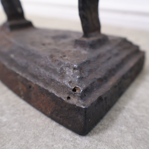 アンティークの鋳鉄製アイロン
