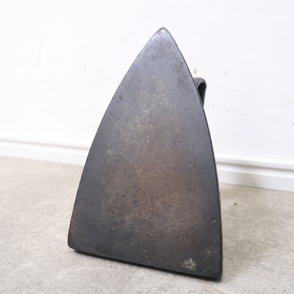 アンティークの鋳鉄製アイロン