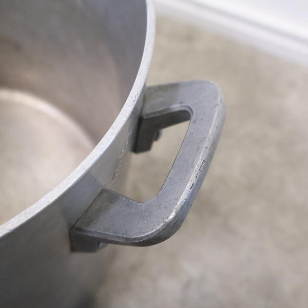 アルミニウム製の寸胴鍋（18cm）