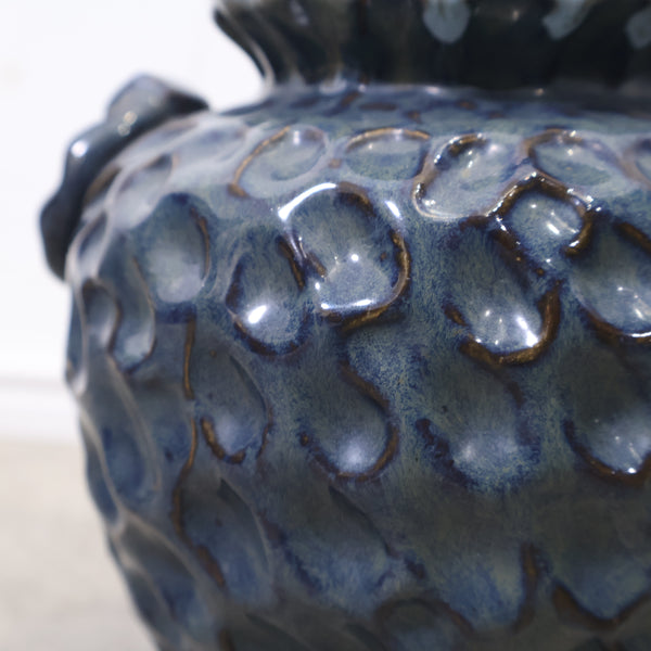 でこぼこ模様の壺・花器