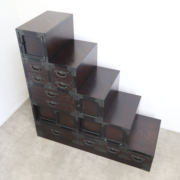 民芸家具の階段箪笥・和ダンス