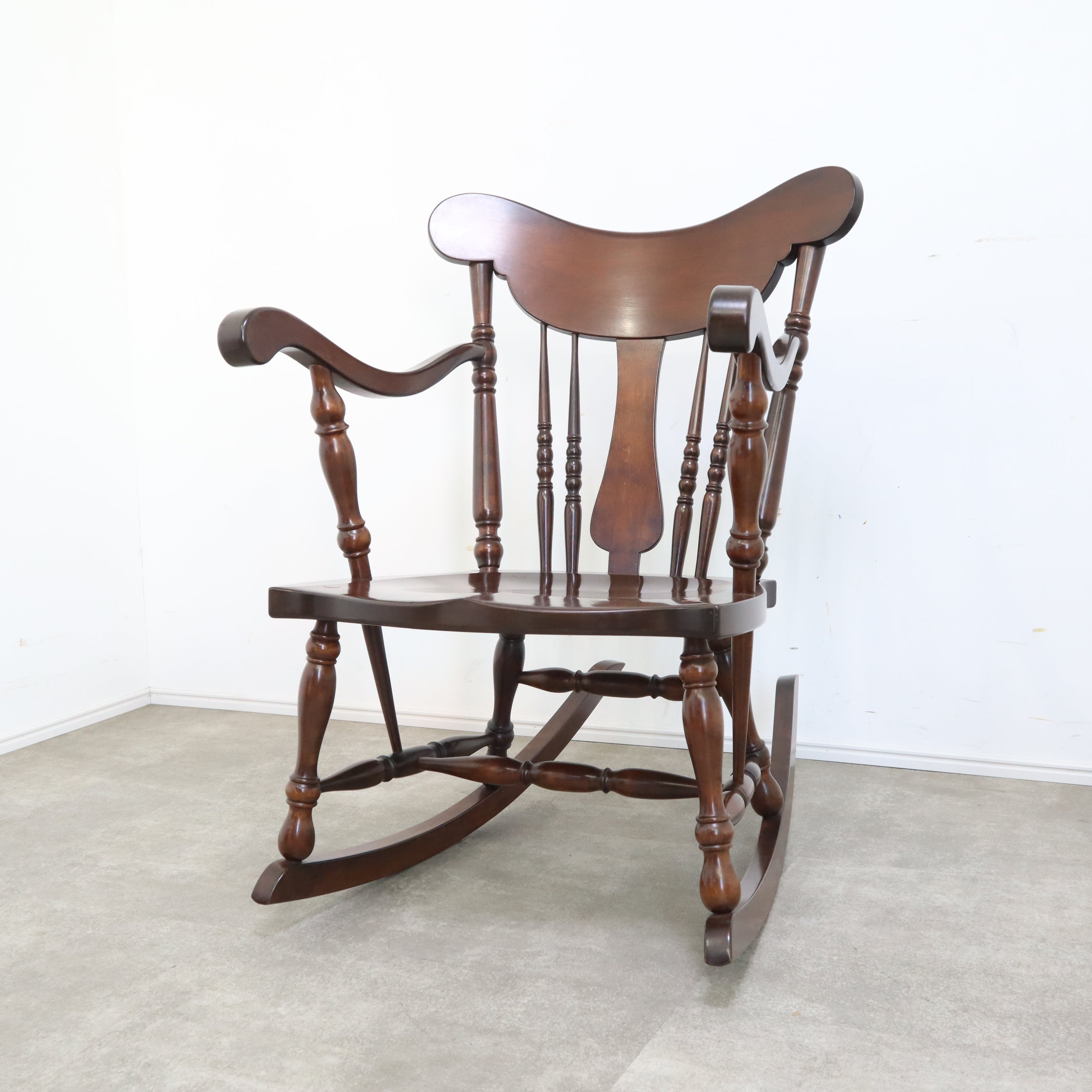 松本民芸家具 ミズメザクラ無垢材「#39A型ロッキングチェア」23.3万