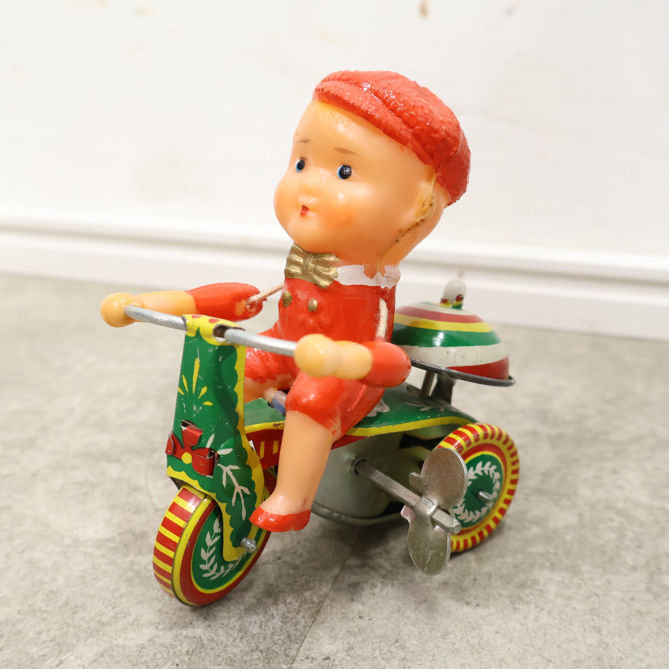 ブリキの三輪車の玩具 – バナルオンラインショップ（BANUL）の通販なら
