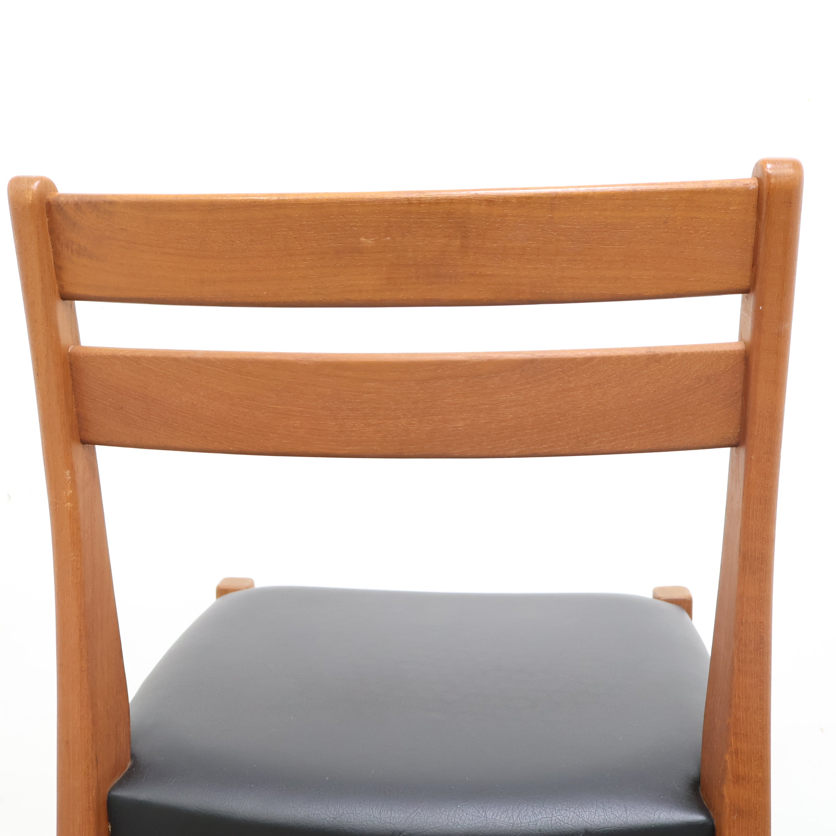 Svegards Markaryd スヴェガーズ ダイニングチェア 木製 椅子 チーク