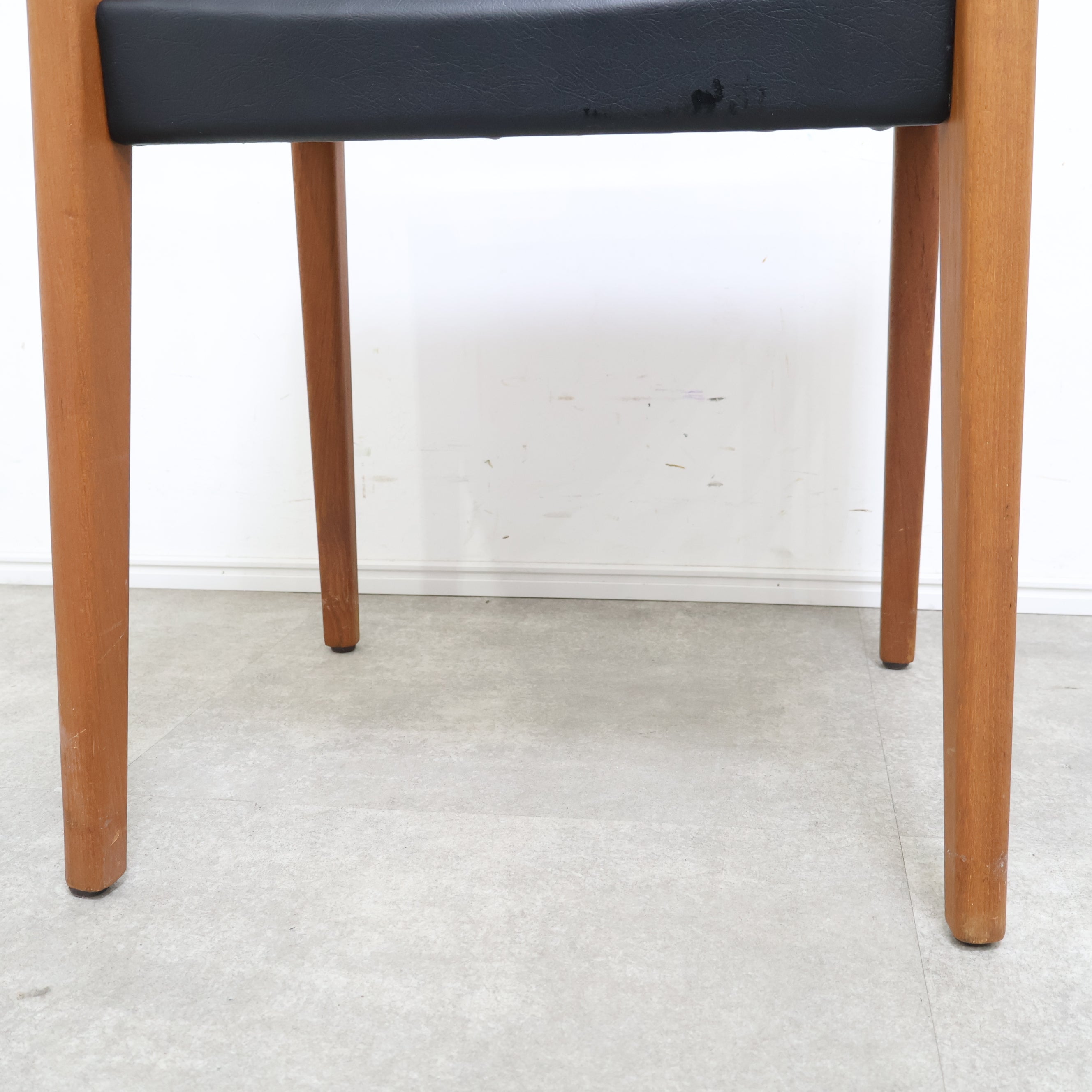 Svegards Markaryd スヴェガーズ ダイニングチェア 木製 椅子 チーク