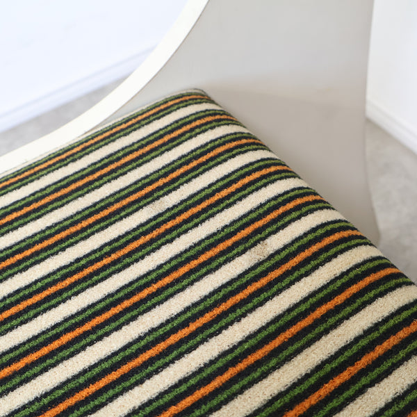 レトロストライプの1人掛けソファ No.2