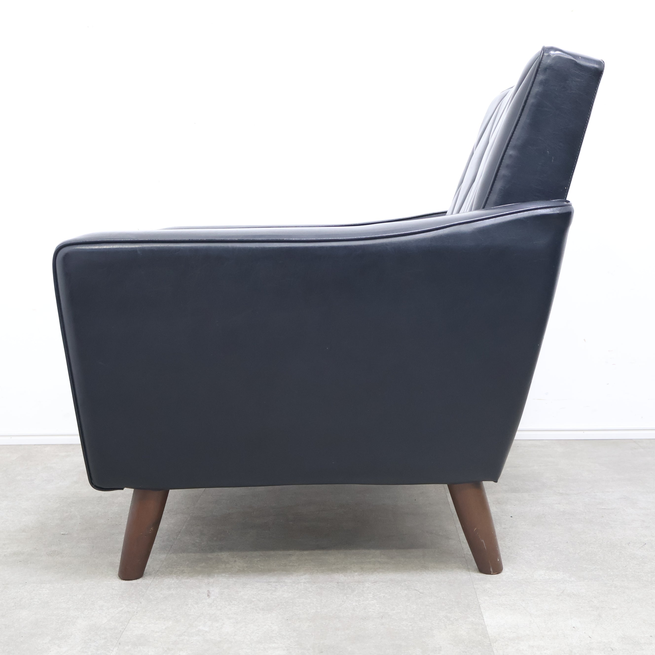 オールドカリモクのシングルソファ・1人掛けソファ ② – バナル