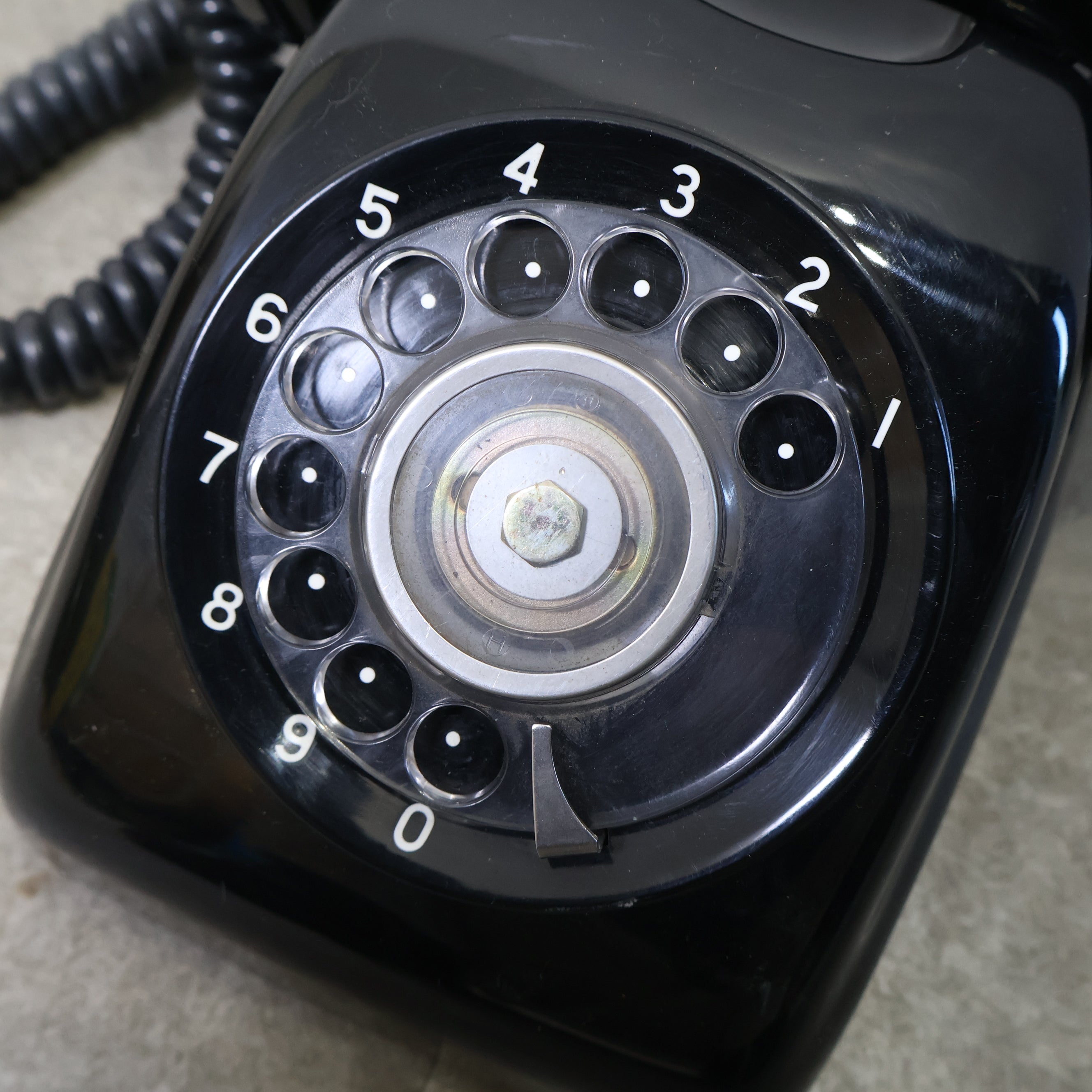 黒電話（ダイヤル式電話機）レトロフォン – バナルオンラインショップ