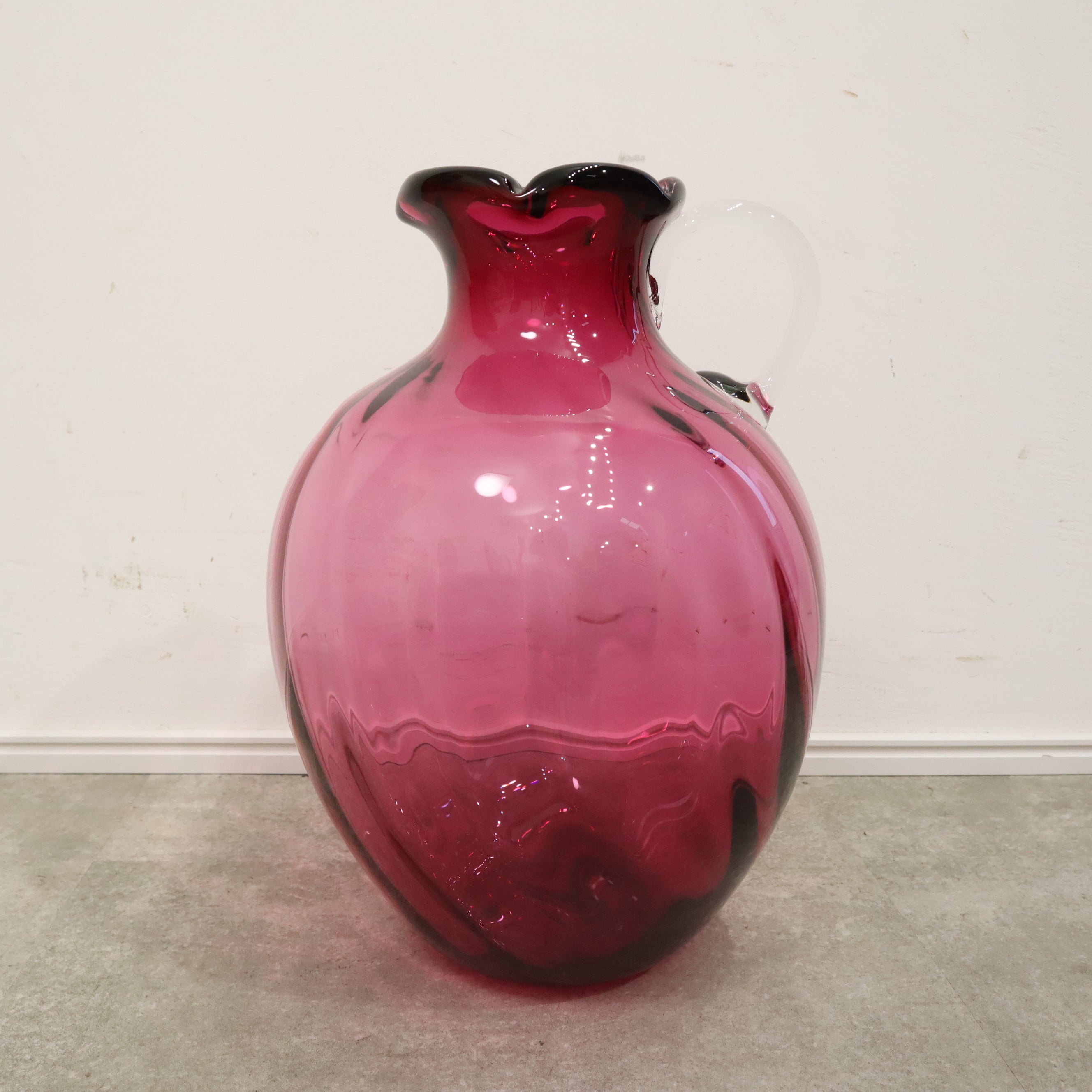 淡いピンクの陶器花瓶 IMG_3646_0396a116-1393-4ab4-