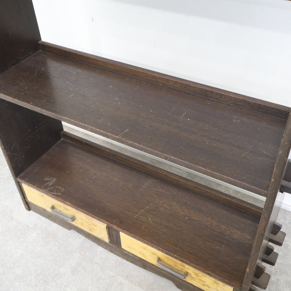 古い木製のくさび式オープンシェルフ・本棚