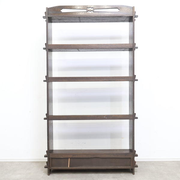 古い木製のくさび式オープンシェルフ・本棚