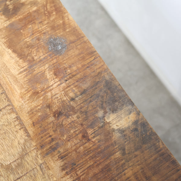 インダストリアルテイストなトローリー・ワゴン