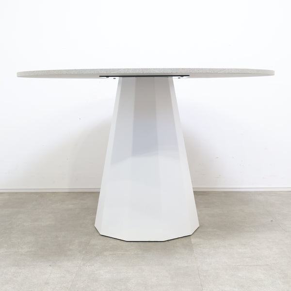 カリガリス コヌビア Dix 円形ダイニングテーブル