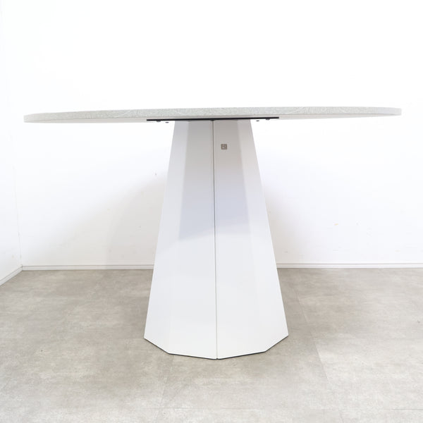 カリガリス コヌビア Dix 円形ダイニングテーブル