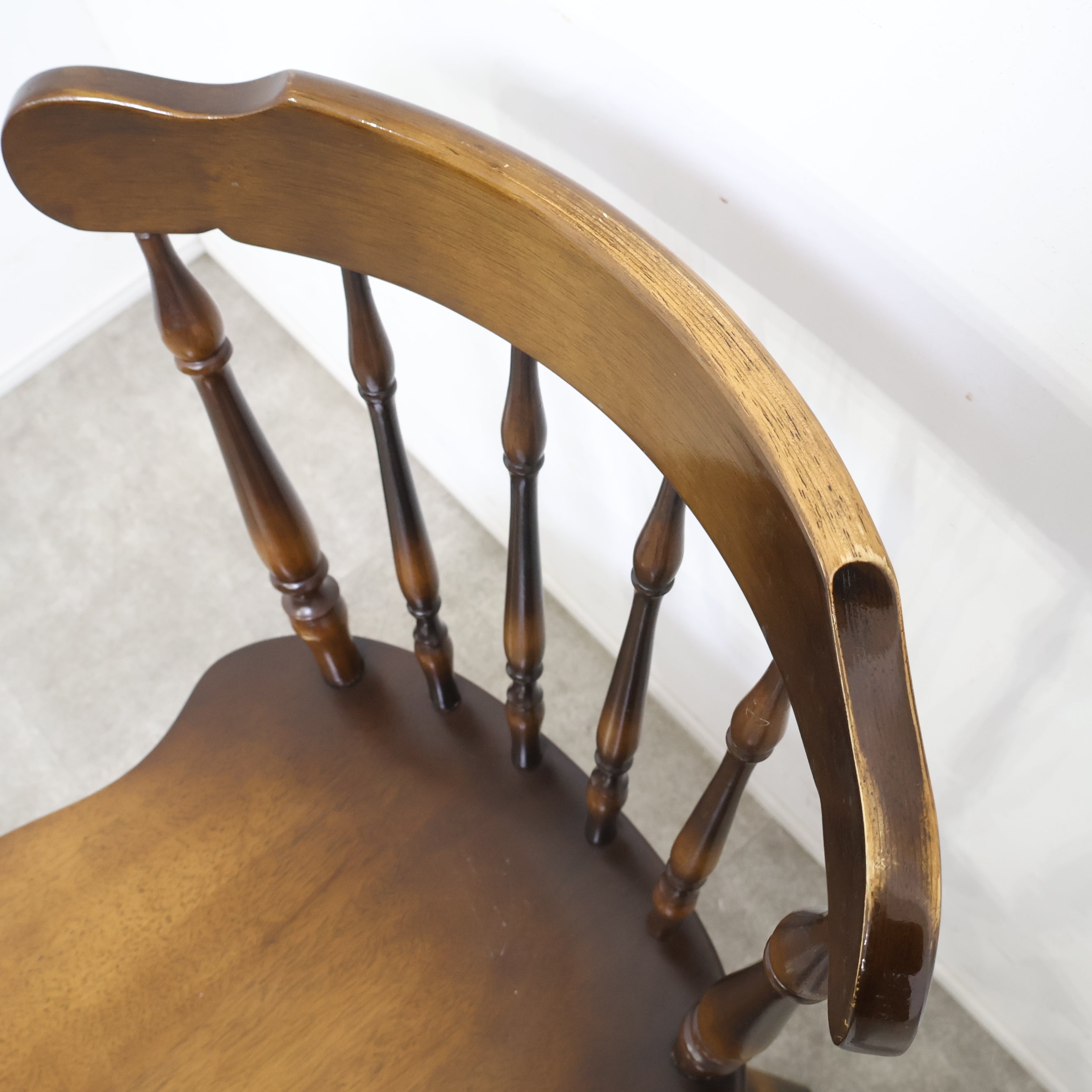 飛騨産業 キツツキマークのウィンザーチェア ① – バナルオンライン