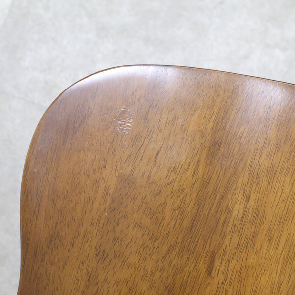 飛騨産業 キツツキマークのウィンザーチェア ①