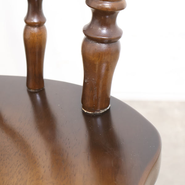 飛騨産業 キツツキマークのウィンザーチェア ①