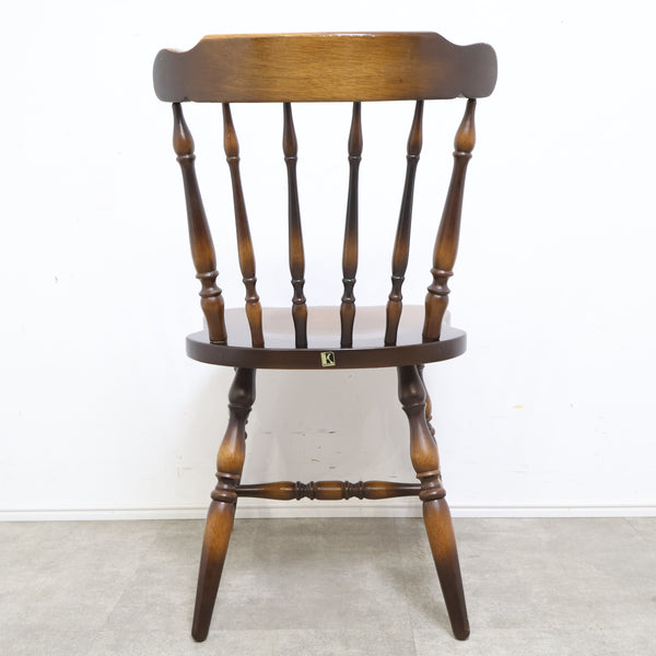 飛騨産業 キツツキマークのウィンザーチェア ①