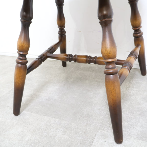 飛騨産業 キツツキマークのウィンザーチェア ①