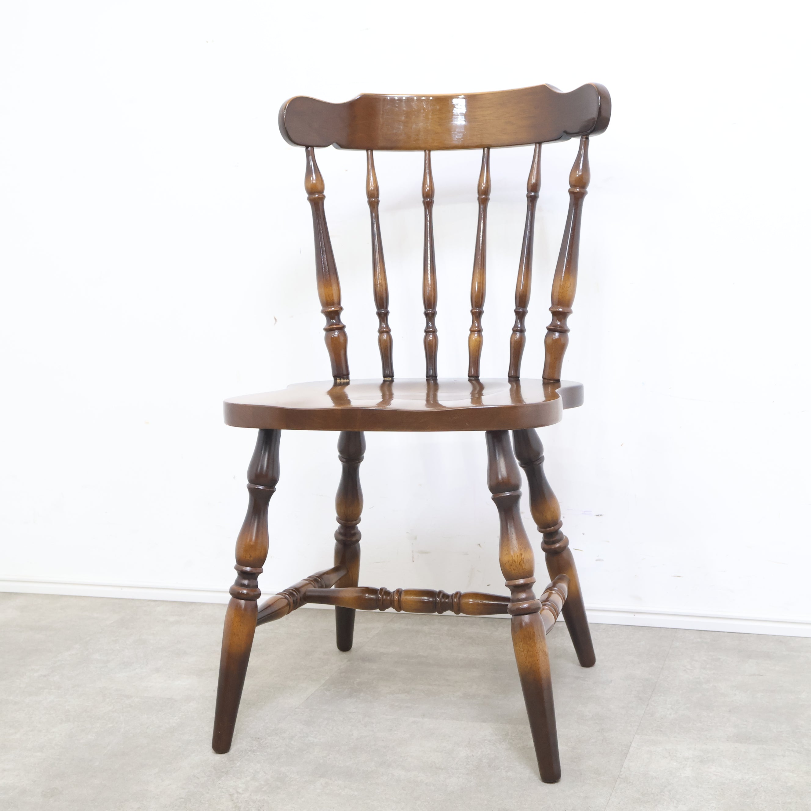 飛騨産業 キツツキマークのウィンザーチェア ③ – バナルオンライン