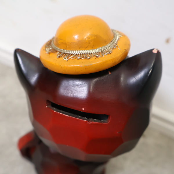 木彫りの猫の貯金箱