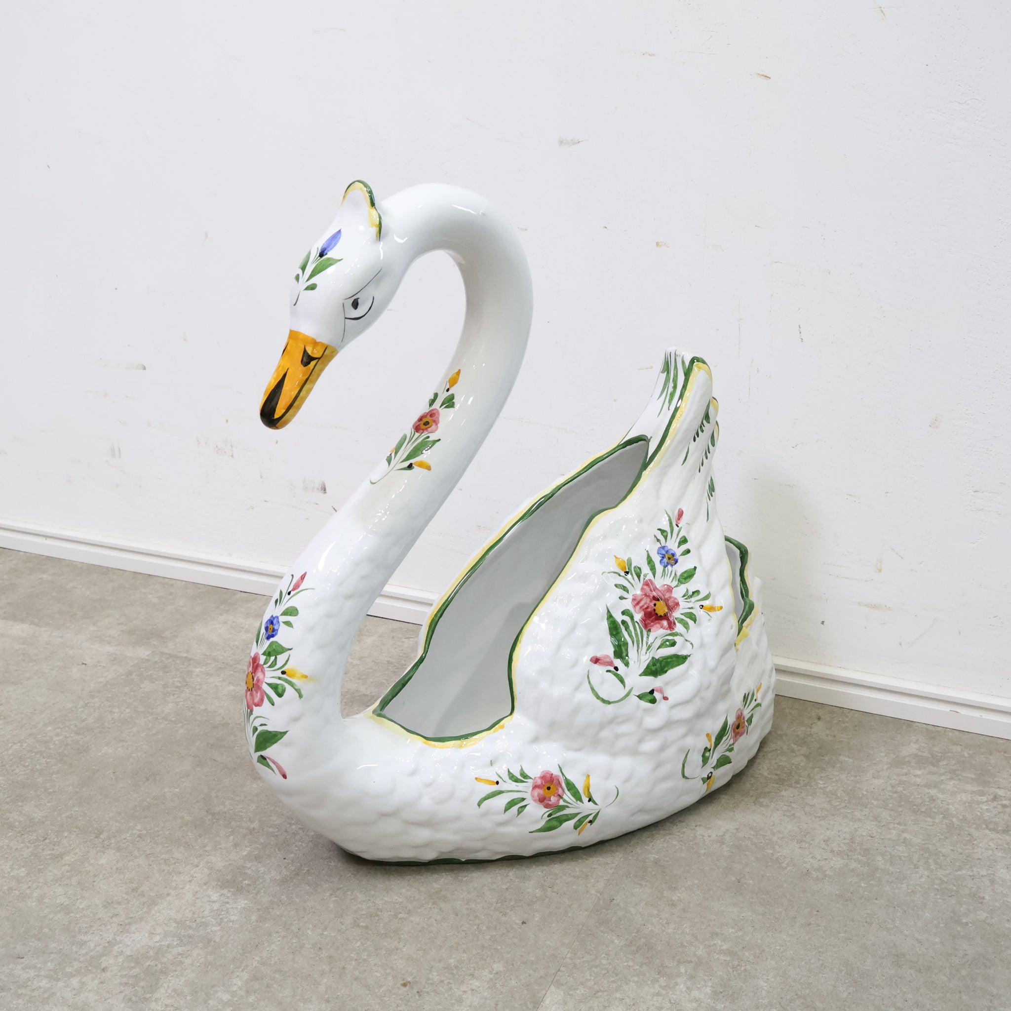 白鳥の大きな花瓶・フラワーベース