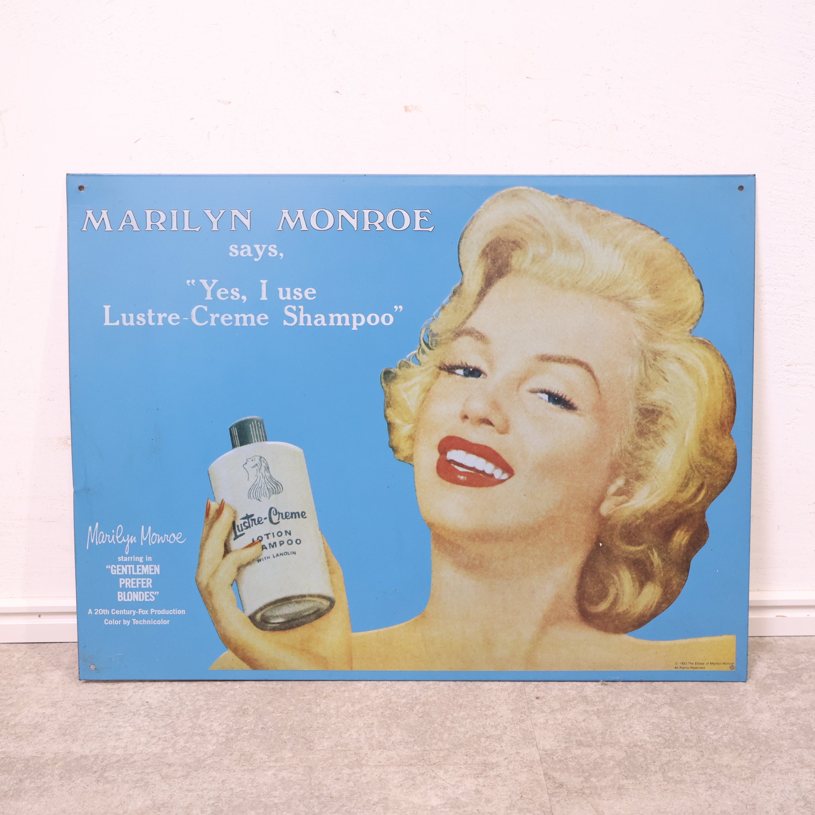 マリリン・モンローの広告看板（ブリキ製） – バナルオンライン