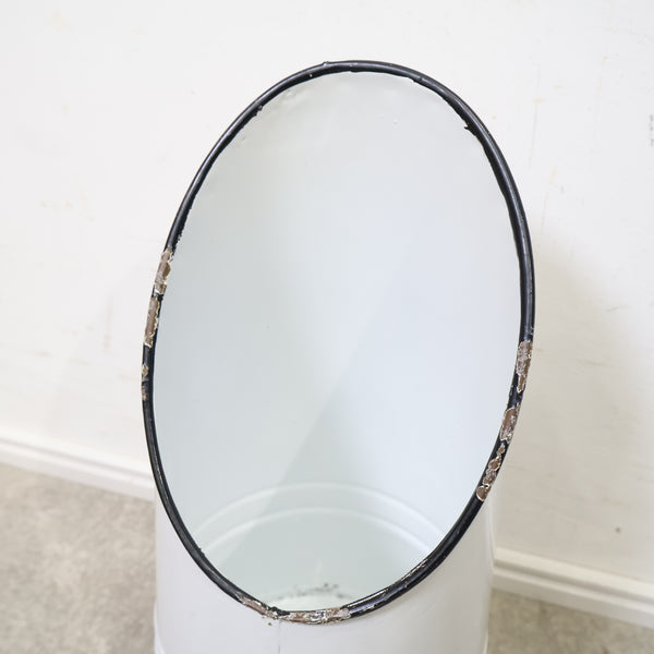 ブリキ製のスロープポット